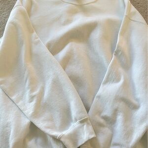 NWOT: Gildan White Sweatshirt - XL
